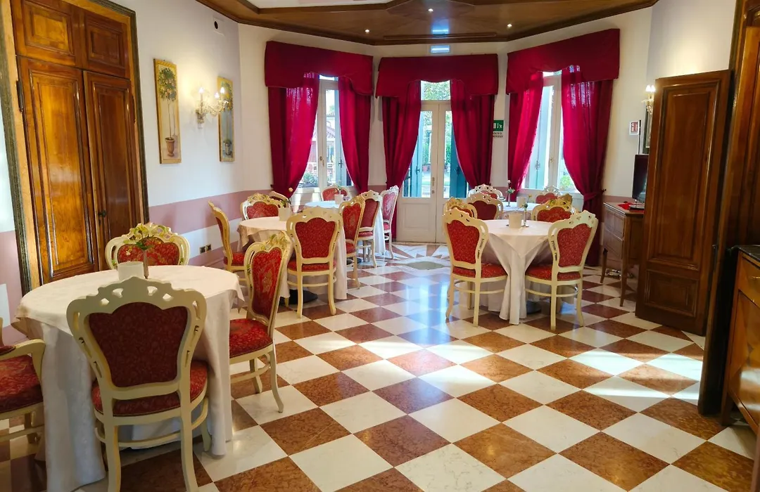 Hotel Villa Stucky-1