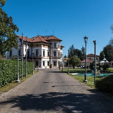 Hotel Villa Stucky-3